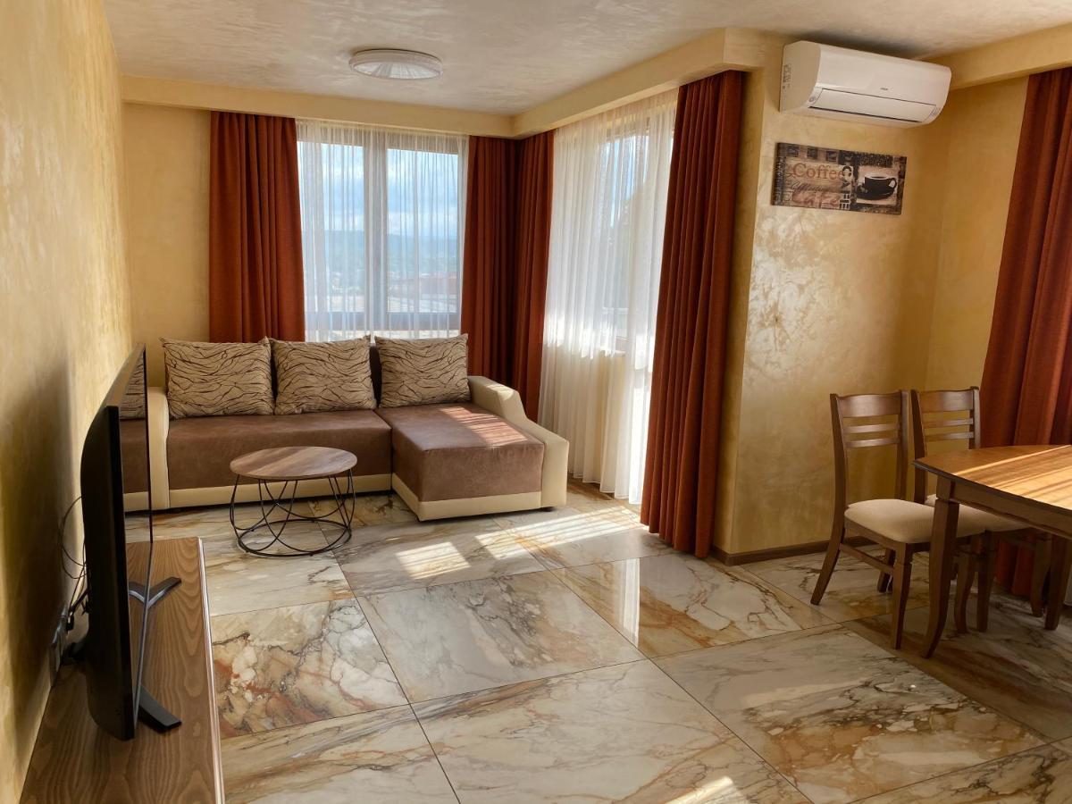 Coziness And Comfort In The Old Town Weliko Tarnowo Exterior foto